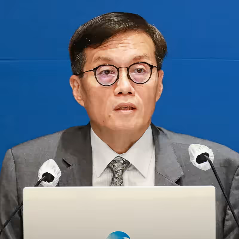 [사회이슈] 금리 동결이 당신의 지갑에 미치는 영향_800x800